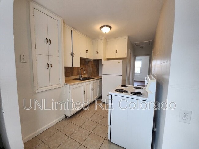 Photo - 1460 Kipling St