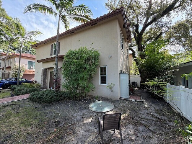 Photo - 2370 SW 18th Ave