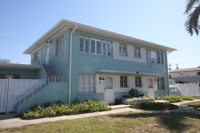 Photo - Hyde Park Apartments