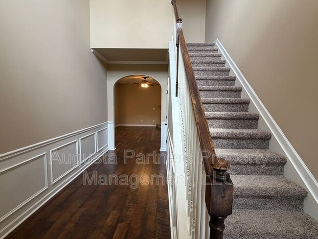 Photo - 3012 Burgess St