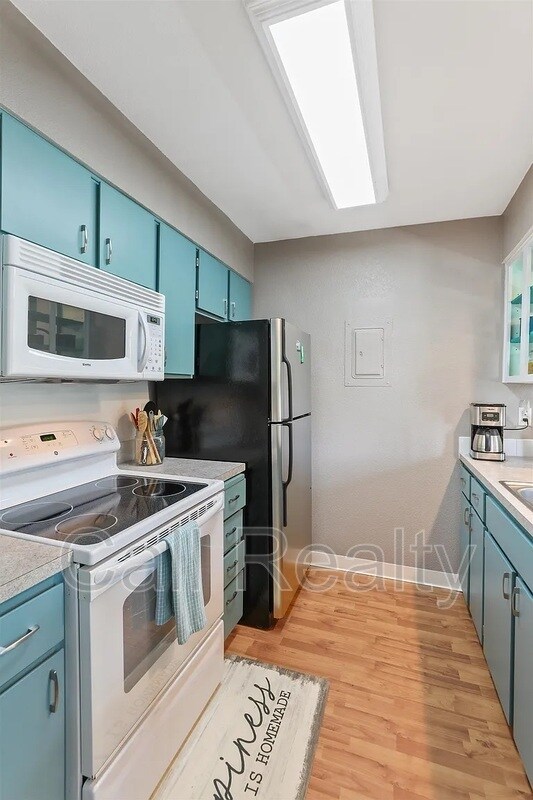 222 N Hutchinson Rd Unit 304