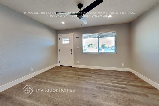 Photo - 856 E 9th Ave