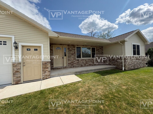 Photo - 2250 Daly Dr