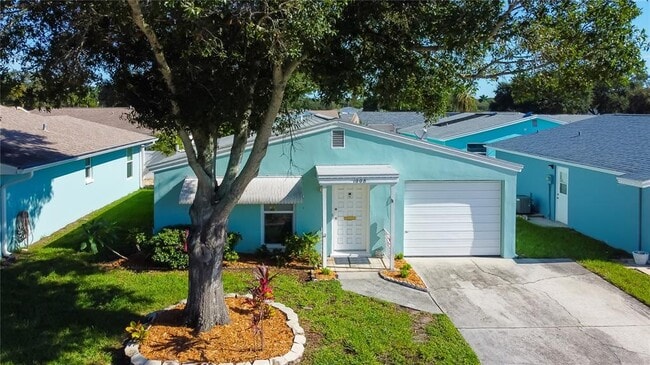 Photo - 1008 Heron Ct
