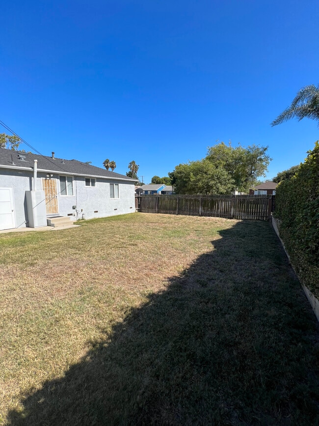 Photo - 7400 Midfield Ave