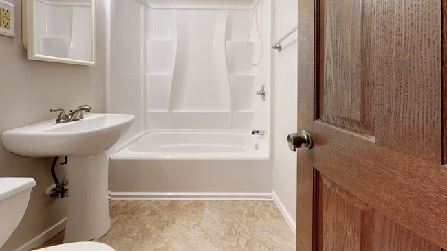 Photo - 917/919 22nd Ave SE Unit 917 22nd Ave SE