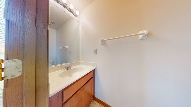 Photo - 5917 Shadow Lake Cir