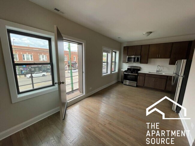 Photo - 3405 W Fullerton Ave