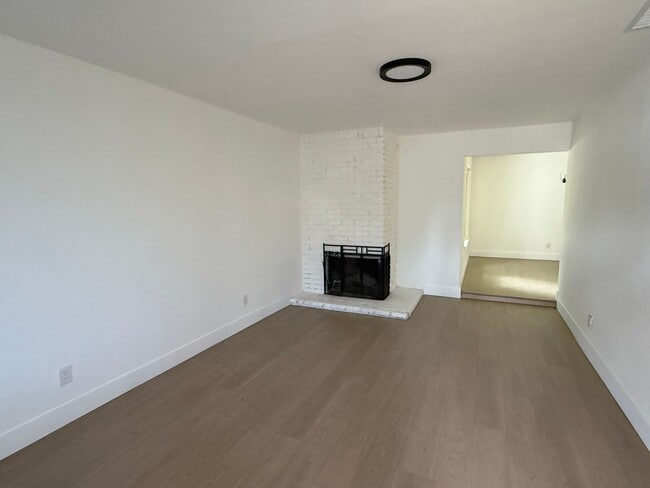 Photo - 401-403 Elizabeth Way Unit 401 Elizabeth Way