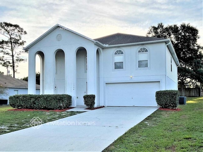 Photo - 1754 McFarlane Ave