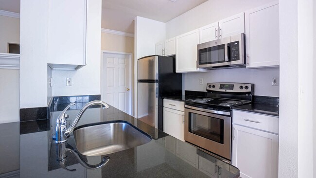 The Reserve at Fairfax Corner Apartments For Rent in Fairfax, VA