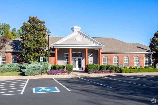 Building Photo - Cross Creek at Murfreesboro Rental