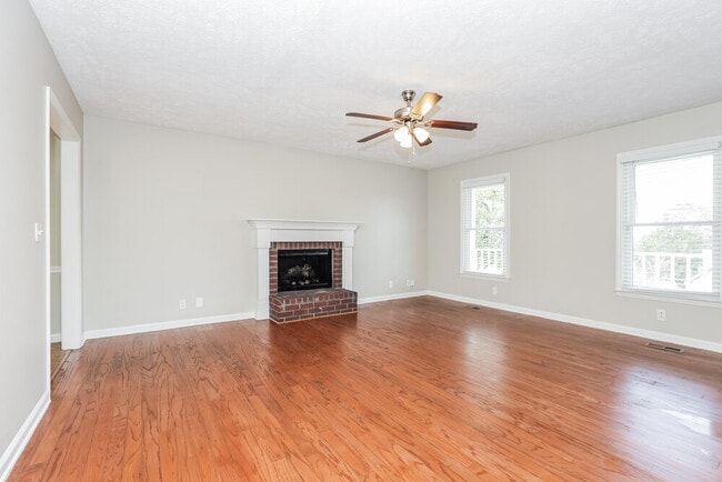 Photo - 411 St Francis Ave