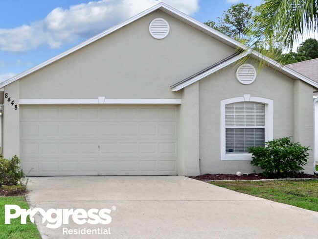 Building Photo - 8448 Oak Crossing Dr W Rental