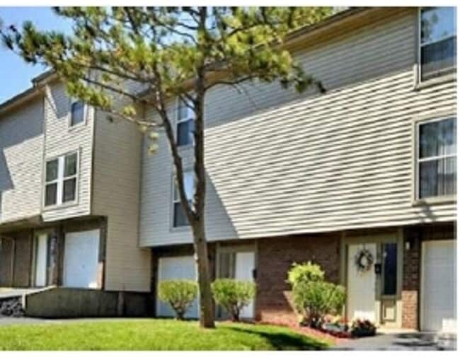 River Trace Townhomes