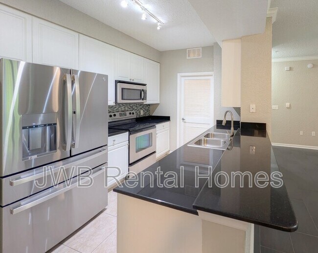 Photo - 8539 Gate Pkwy W Unit 414
