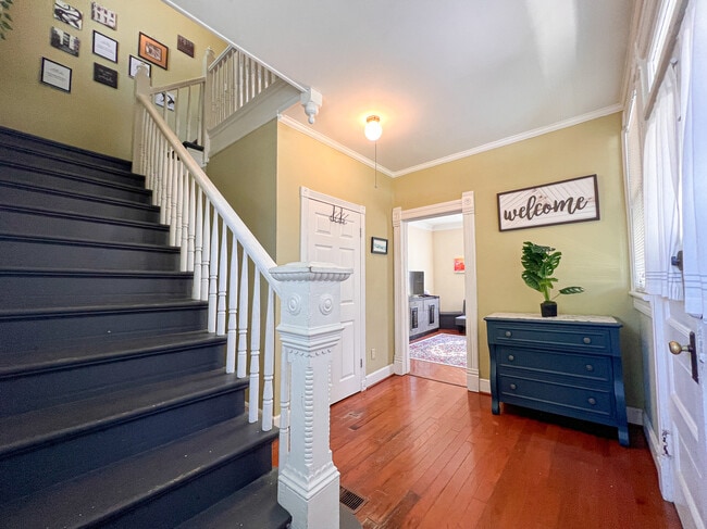 Photo - 200 S Elliott St