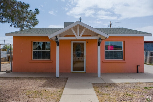 Building Photo - 8326 Verde Cir Rental