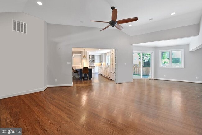 Photo - 5400 Williamsburg Blvd