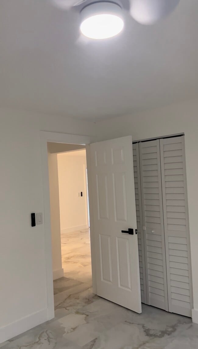 Photo - 5911 NW 19th Ct