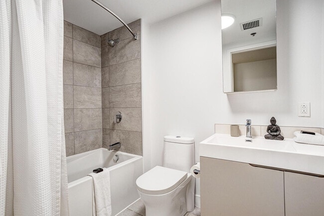 Photo - 1020 Rue de Bleury Unit SI ID1353844P