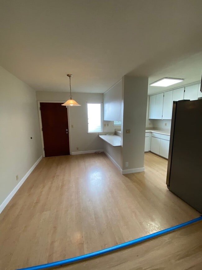 Photo - 843 21st Ave