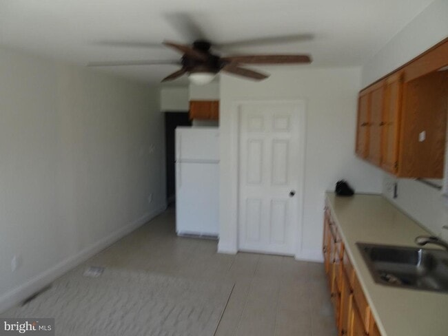 Photo - 213 E 2nd St