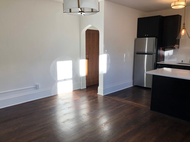 Photo - 1819 Marshall Ave