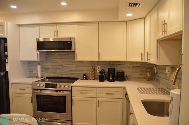 Photo - 3090 N Course Dr Unit 805