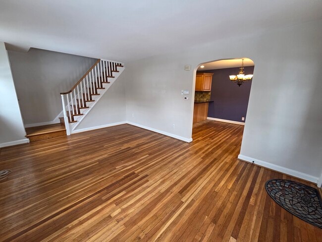 Photo - 204 Greenbriar Ln