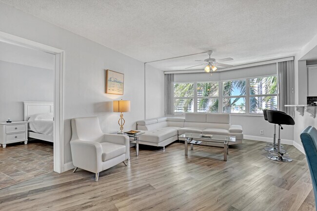 Photo - 28 Yacht Club Dr