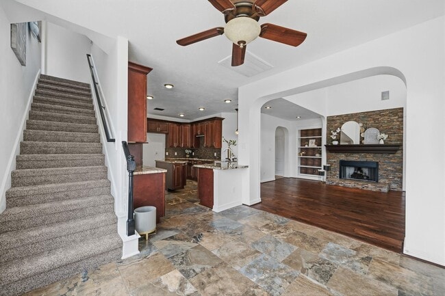 Photo - 7211 Savannah Glen Ln