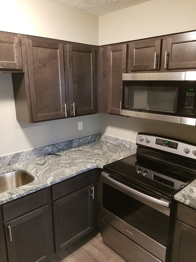 The August Apartments Lexington, KY