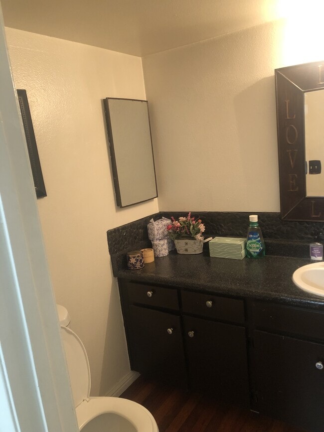 Photo - 243 Espanas Glen