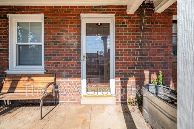 Photo - 1230 Wallace St