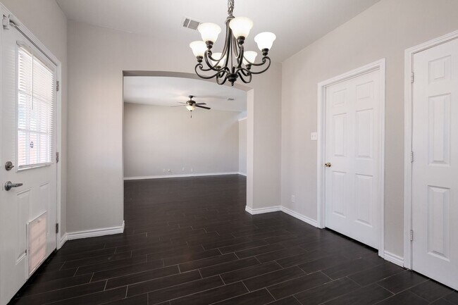 Photo - 3710 Green Breeze