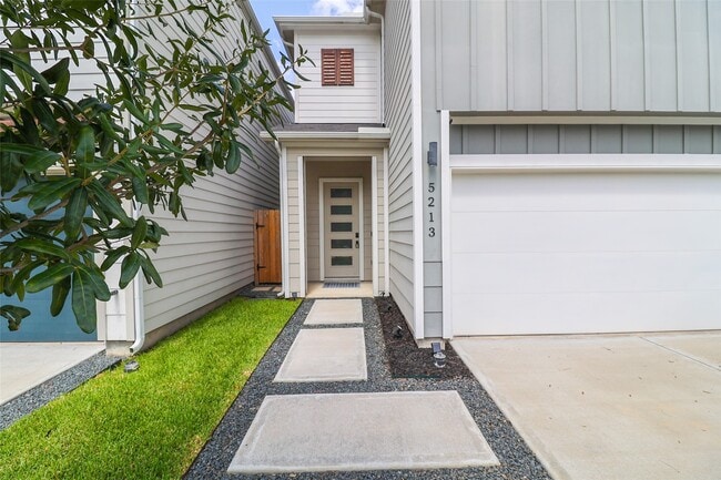 Photo - 5213 Pinemont Creek Ln