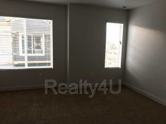 Photo - 1454 S 520 W