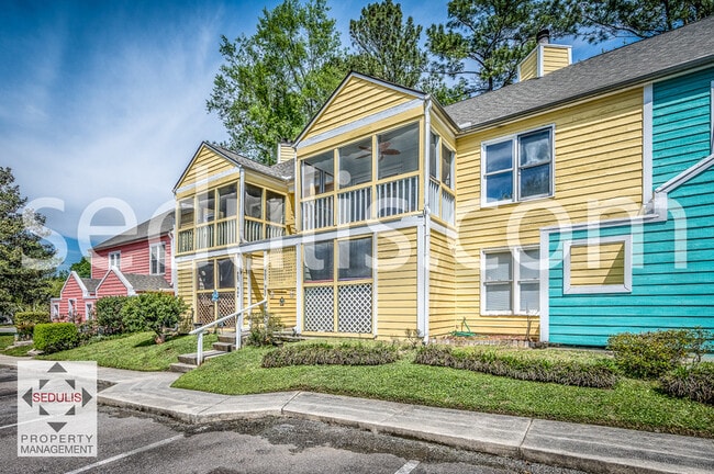 Photo - 903 Peacock Pl