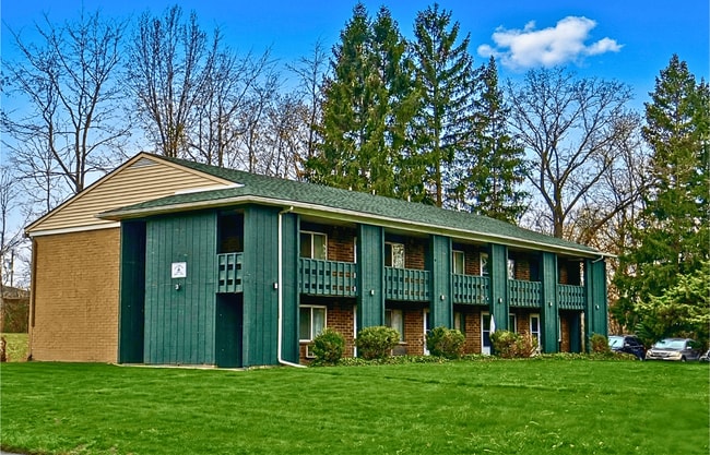 Building Photo - Brittain Road multi-family apartment with 1 bedroom and 1 bathroom! Unit 1050 Brittain Rd