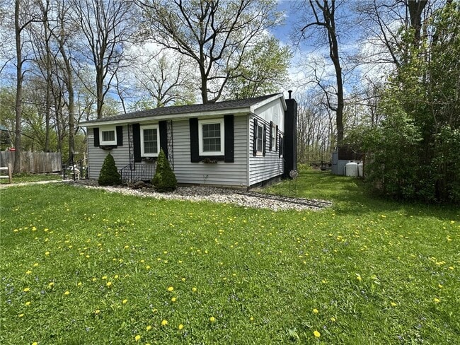 2590 Scottsville Rd