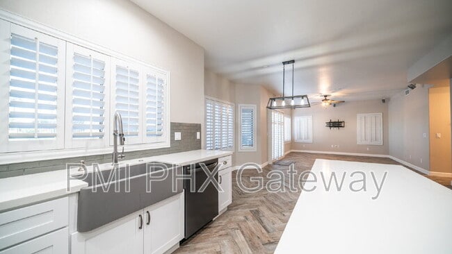 Photo - 1891 E Oasis Dr