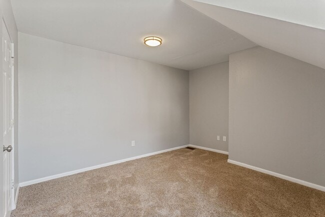 Photo - 147 Amabell St