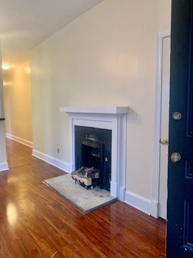 Photo - 405 N Madison St Unidad #1