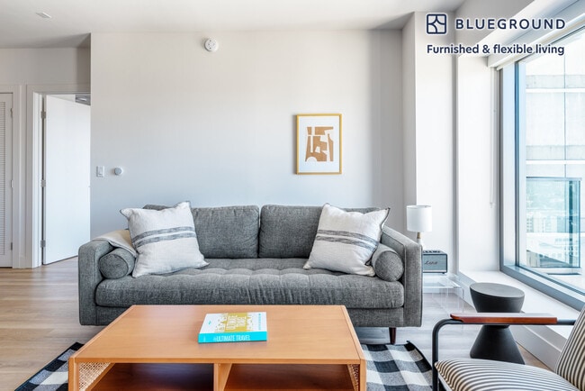 Photo - 447 17th St Unit FL24-ID521