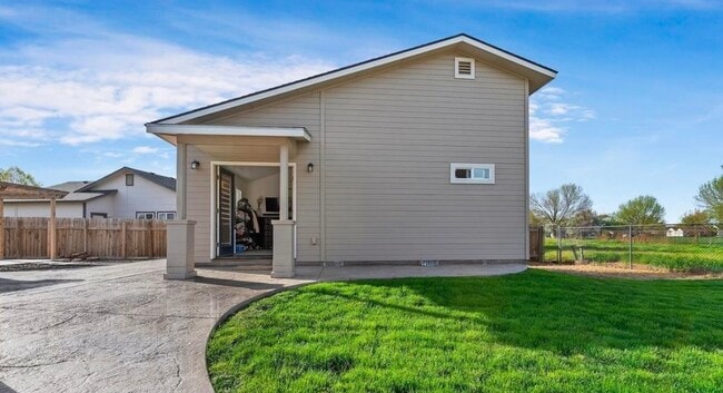 Photo - 2463 N Maxie Way House