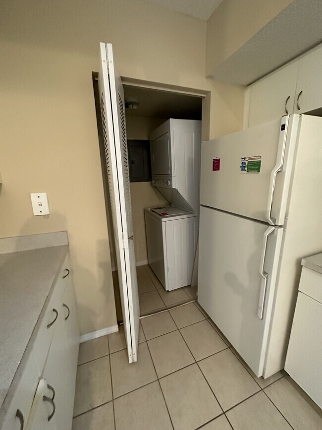 Photo - 3874 Lyons Rd