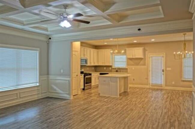 Photo - 7608 Graydon St