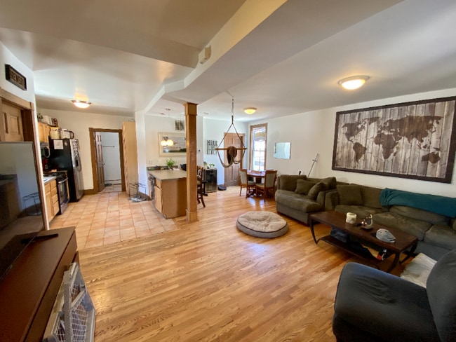 Photo - 1214 W Nelson St Unit CH