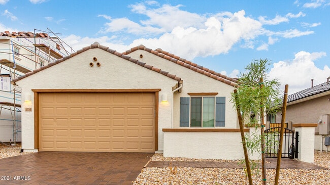 Building Photo - 8755 W Solano Dr Rental